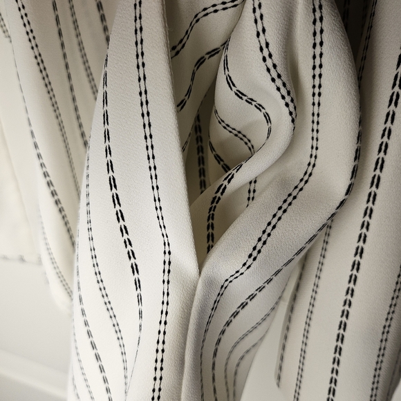 Chico’s White Black Striped Open Front Blazer Jacket Size 4/6 Capsule Wardrobe - Picture 8 of 11